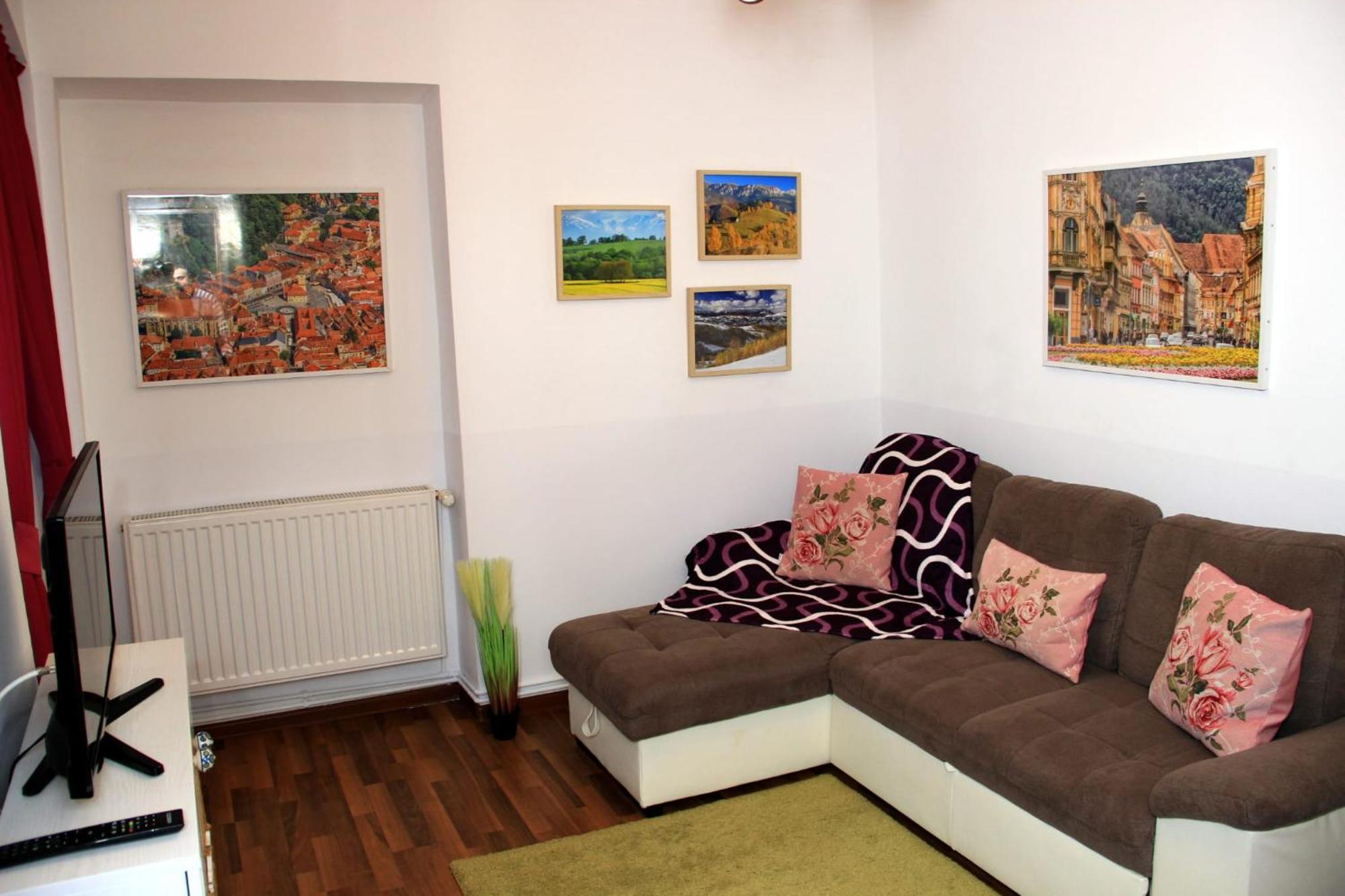 John Residence Apartment Brasov With Parking Option Екстер'єр фото