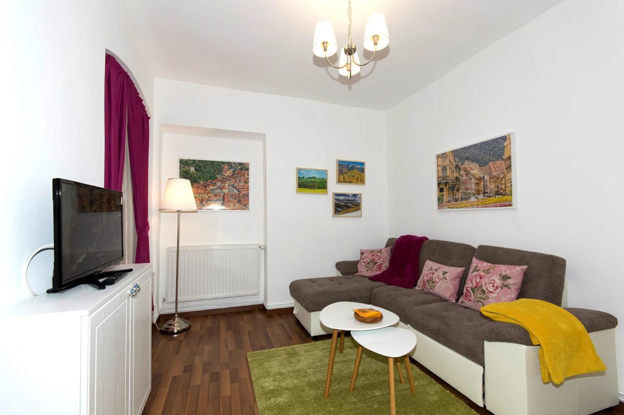 John Residence Apartment Brasov With Parking Option Екстер'єр фото