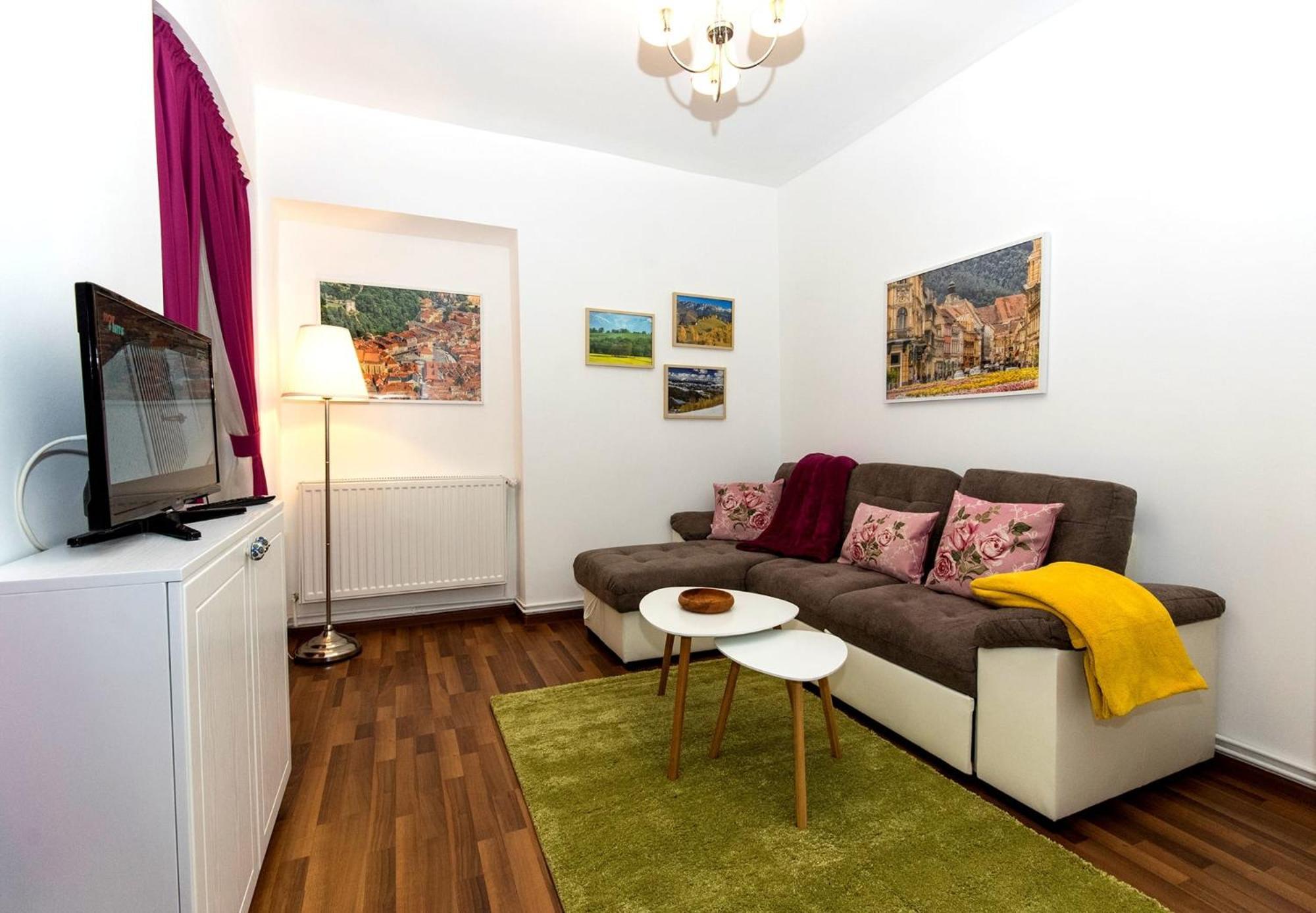 John Residence Apartment Brasov With Parking Option Екстер'єр фото