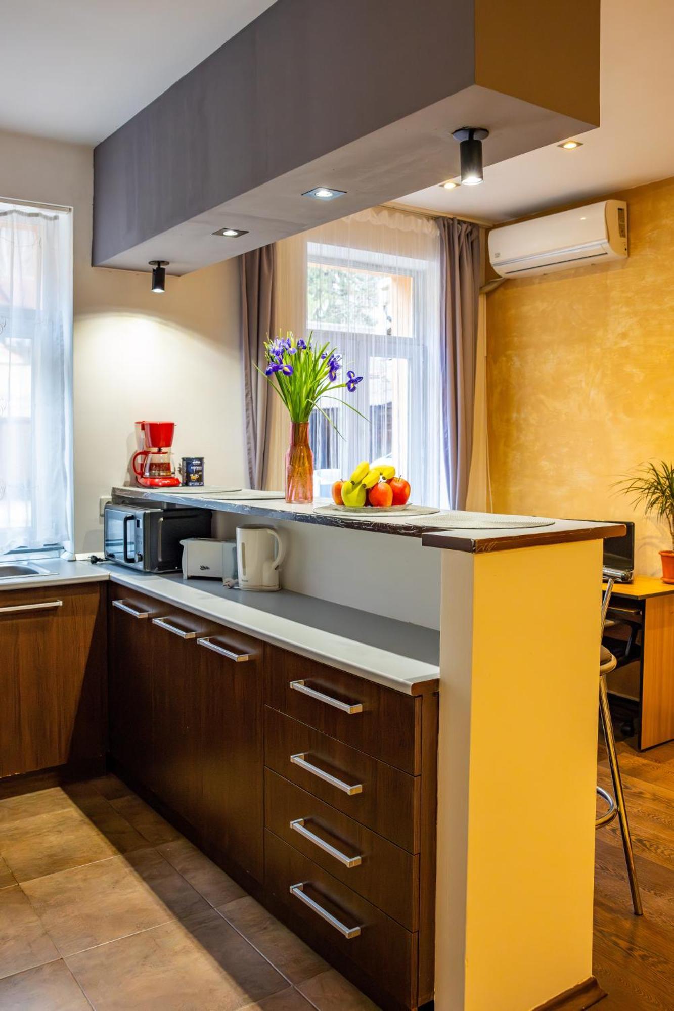 John Residence Apartment Brasov With Parking Option Екстер'єр фото